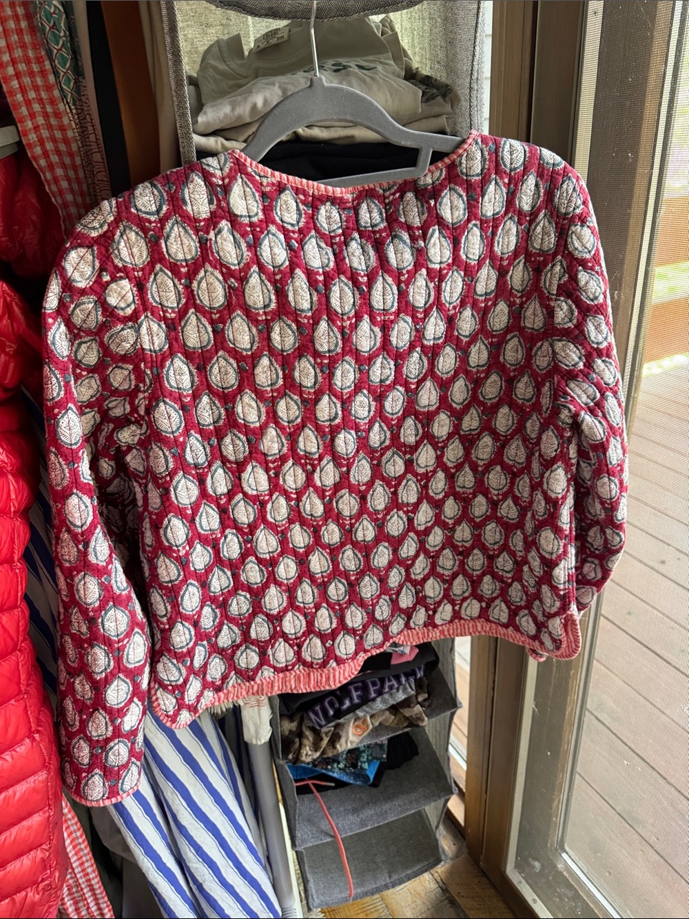 Textured Red & White Quilted Jacket - Picture 5 of 5